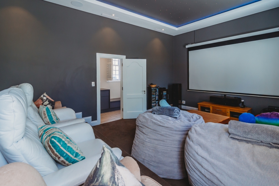 5 Bedroom Property for Sale in Glenwood Western Cape